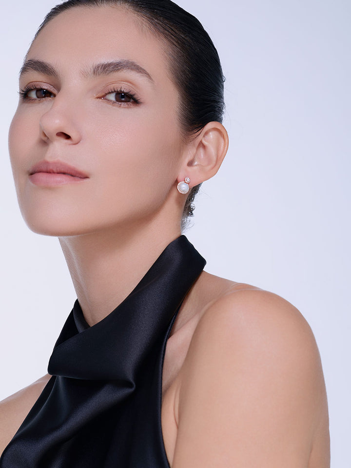 Pendientes elegantes de perlas de agua dulce WE00680