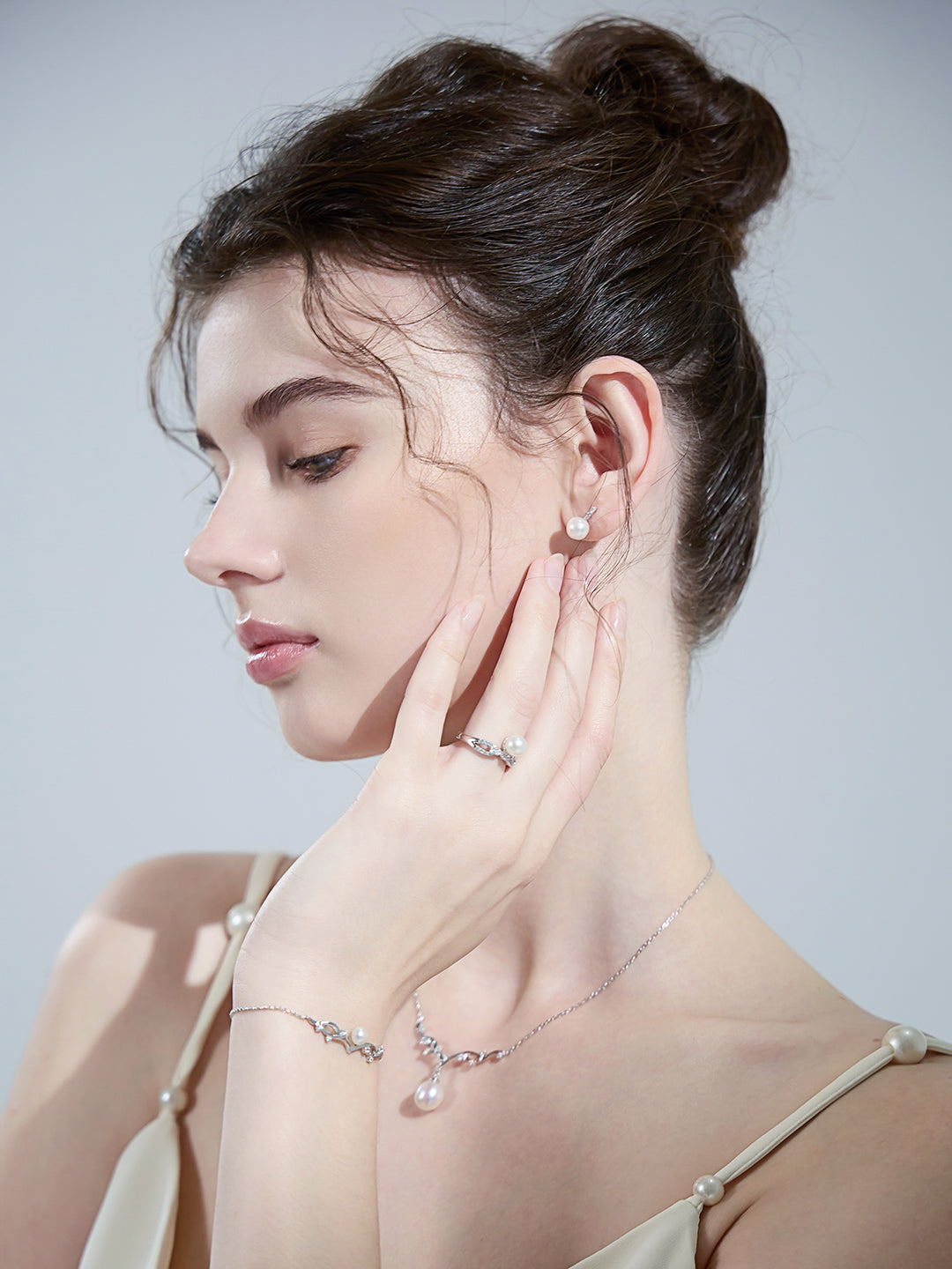 Anting-anting Mutiara Air Tawar yang Elegan WE00685