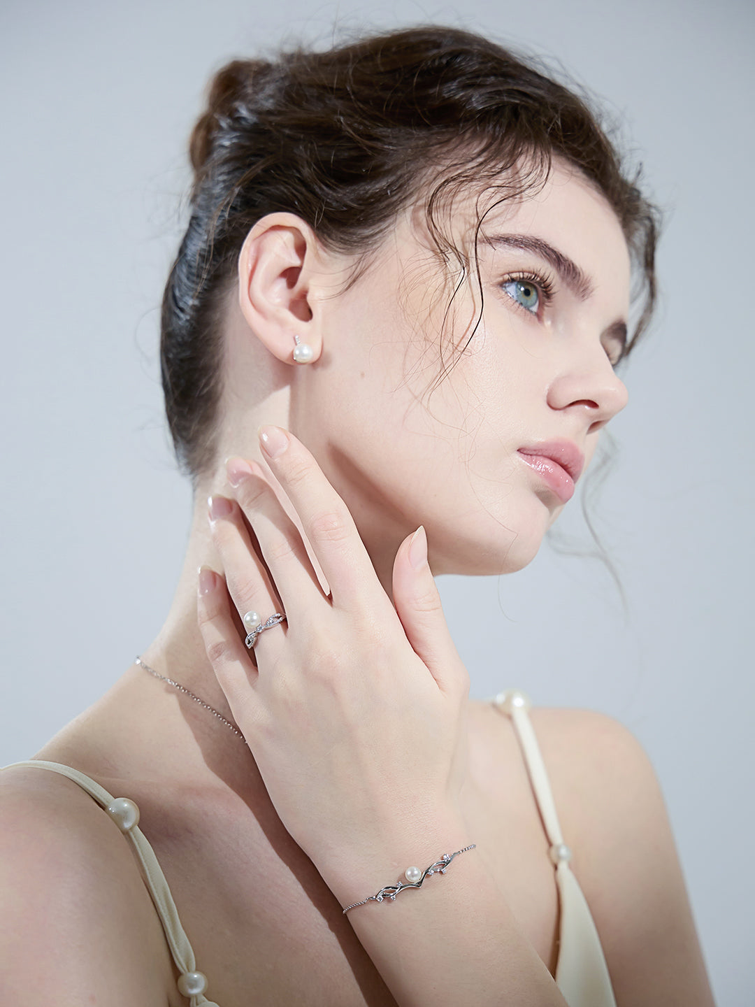 Anting-anting Mutiara Air Tawar yang Elegan WE00685