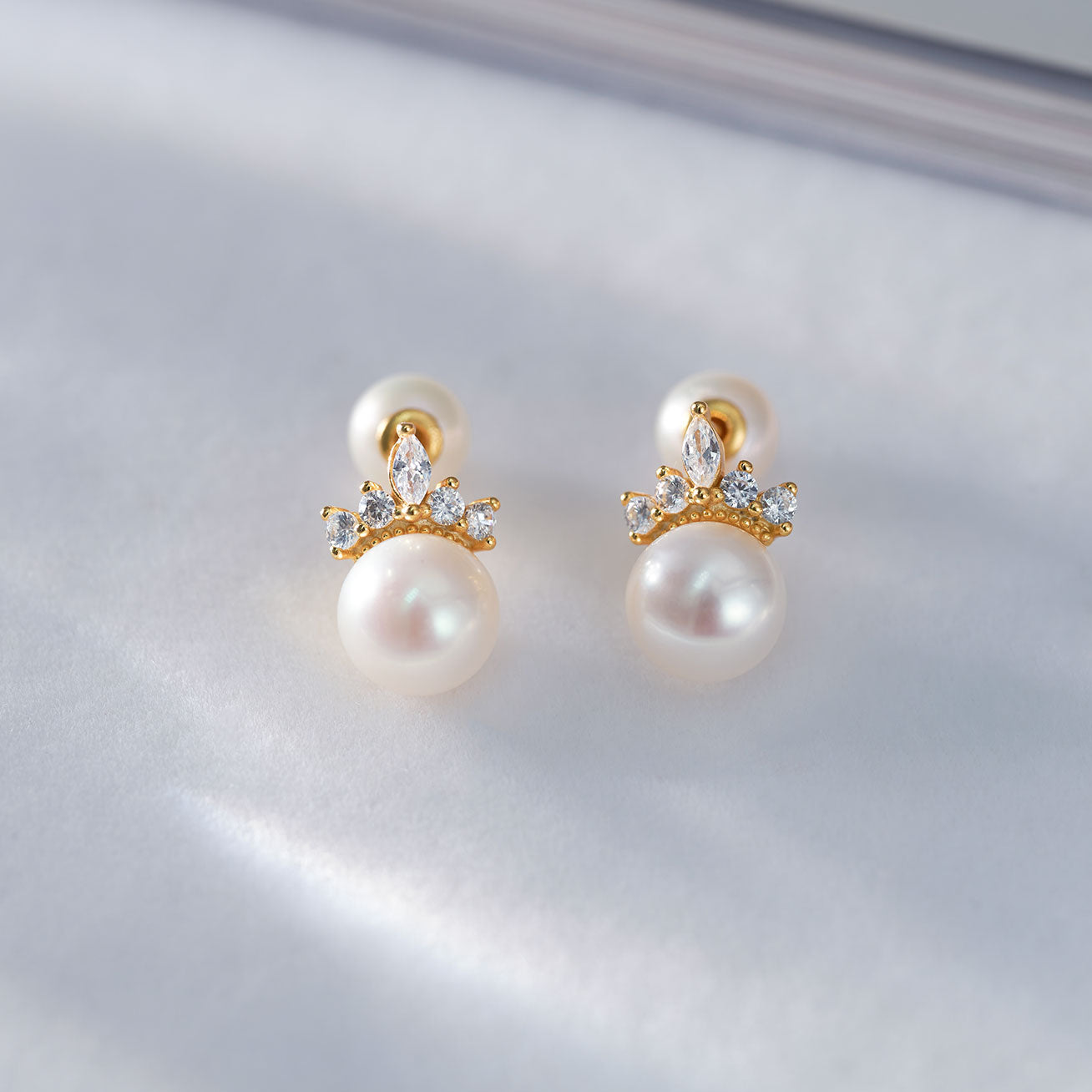 Wonderland Freshwater Pearl Earrings WE00697 - PEARLY LUSTRE