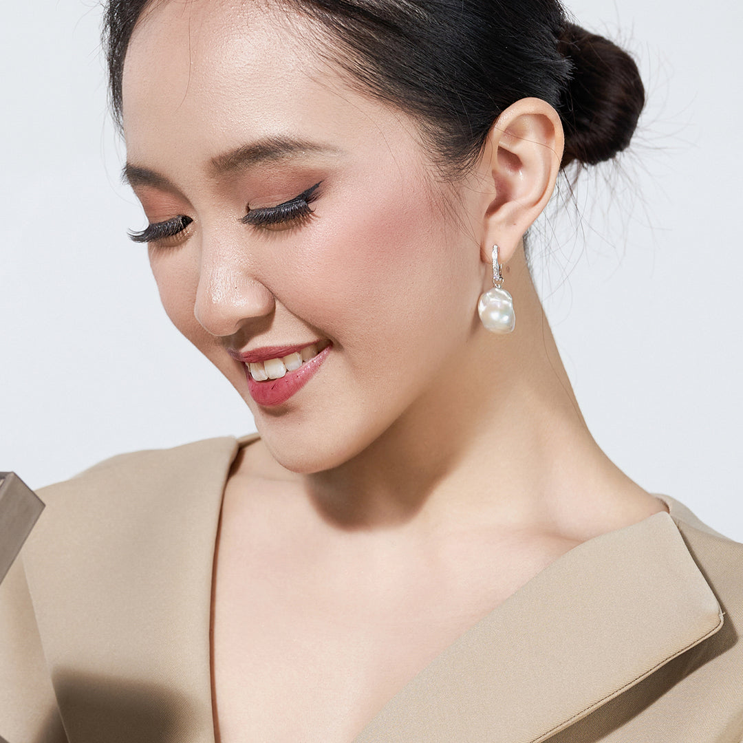 18K Gold Elegant Baroque Pearl Earrings KE00095 - PEARLY LUSTRE