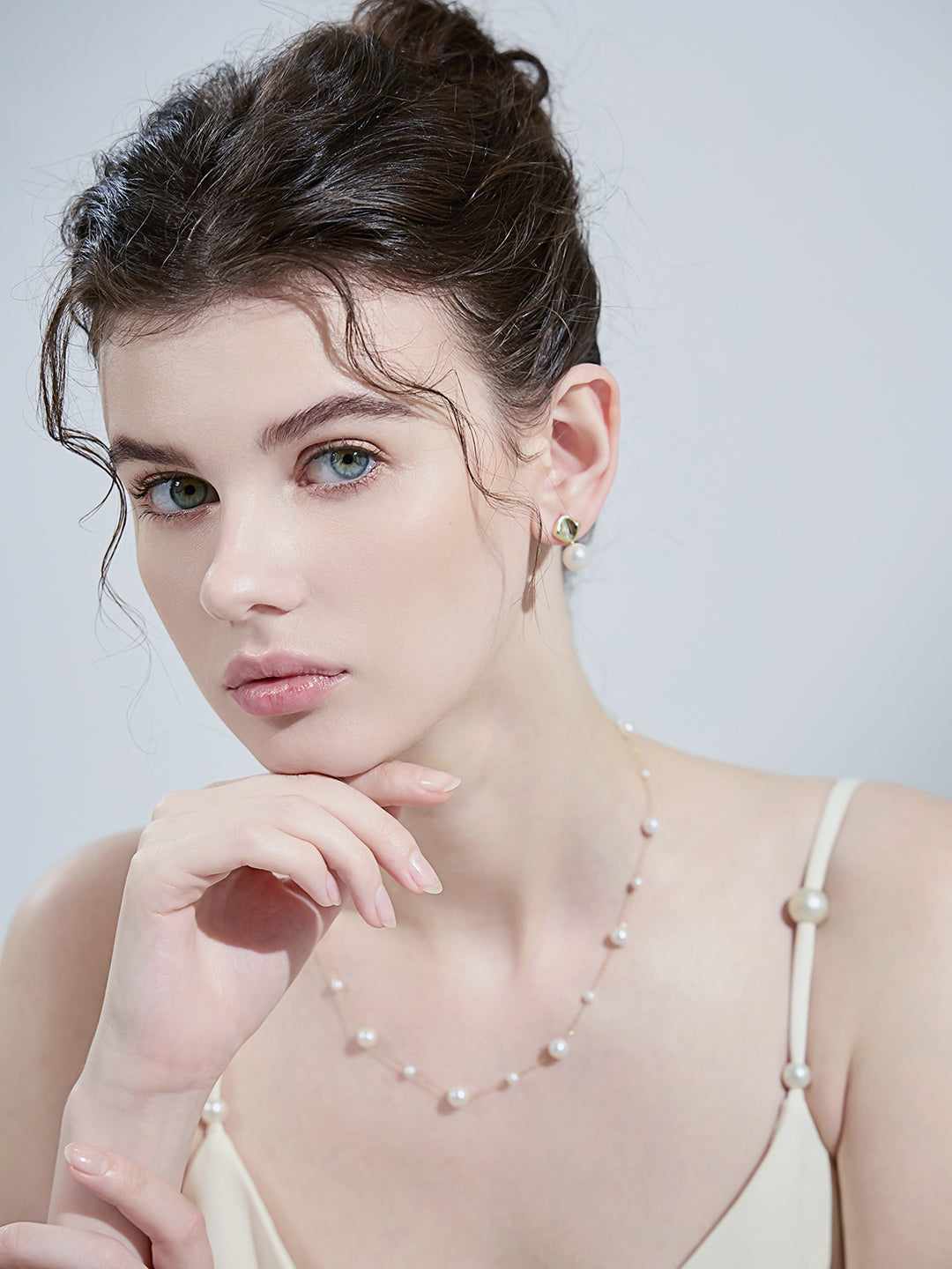 Elegant Freshwater Pearl Earrings WE00718