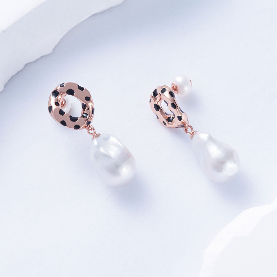 Baroque Pearl Earrings WE00776 | SAFARI - PEARLY LUSTRE