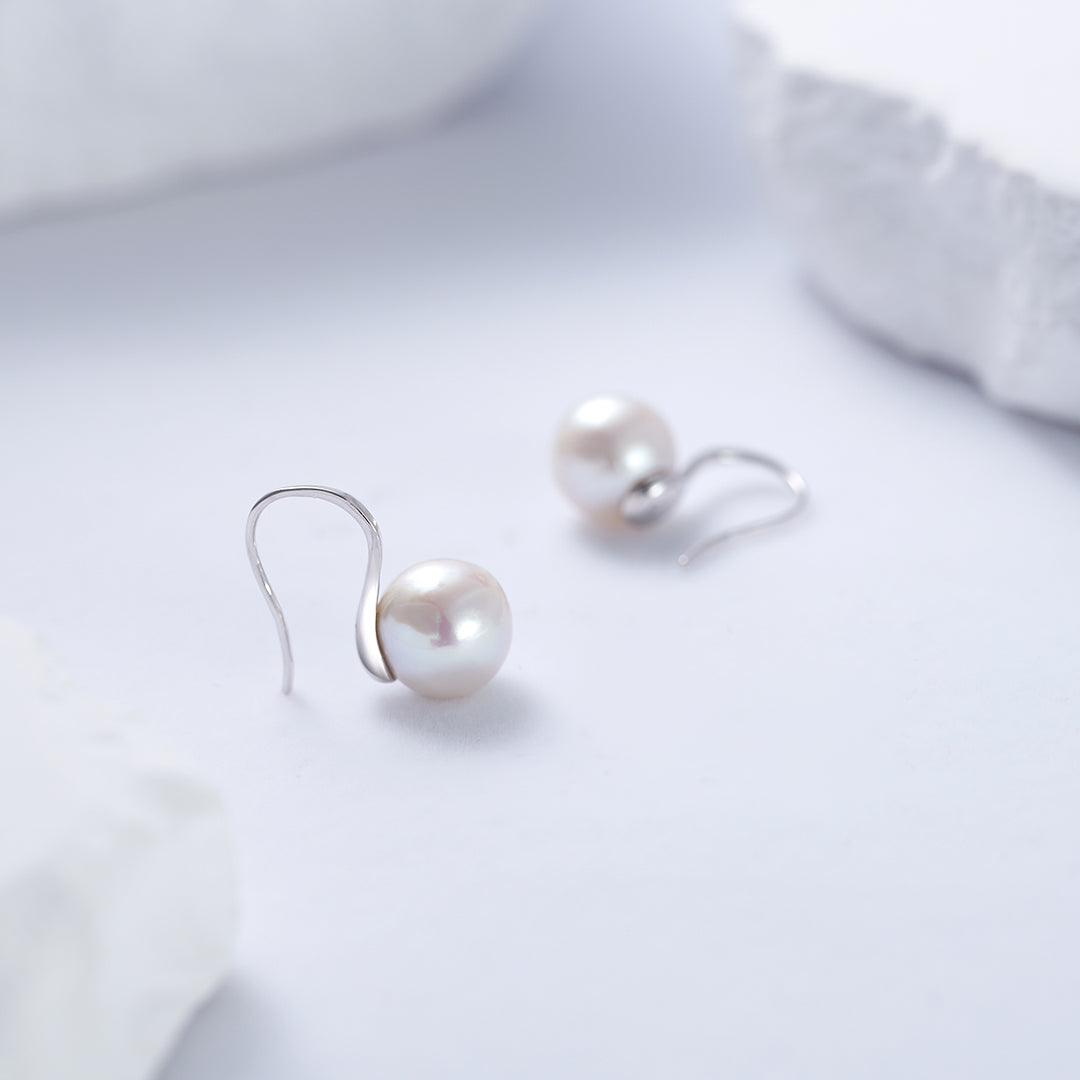 Edison Round Pearl Earrings WE00781 - PEARLY LUSTRE
