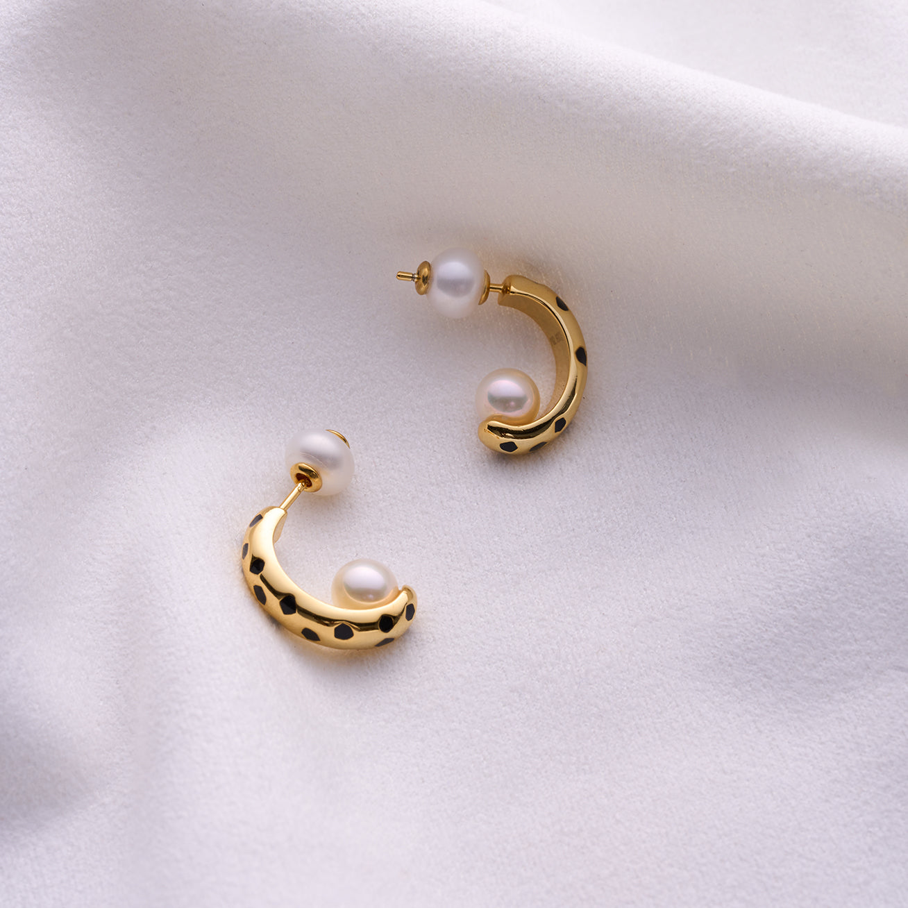 Elegent Freshwater Pearl Earrings WE00790 | SAFARI - PEARLY LUSTRE
