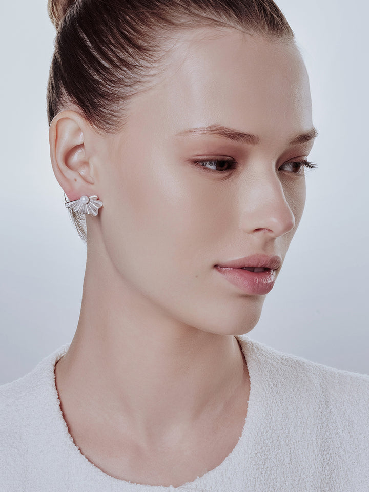 Elegant Freshwater Pearl Earrings WE00803