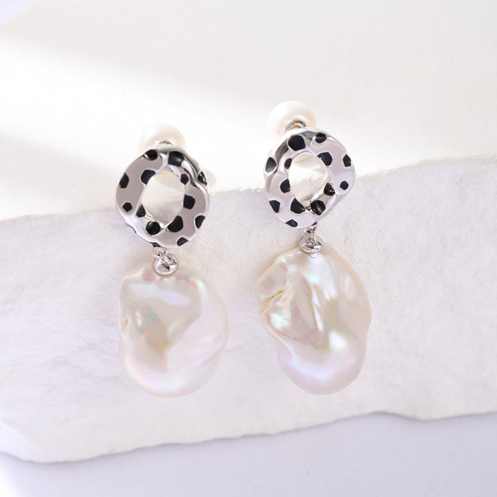 Baroque Pearl Earrings WE00821 | SAFARI