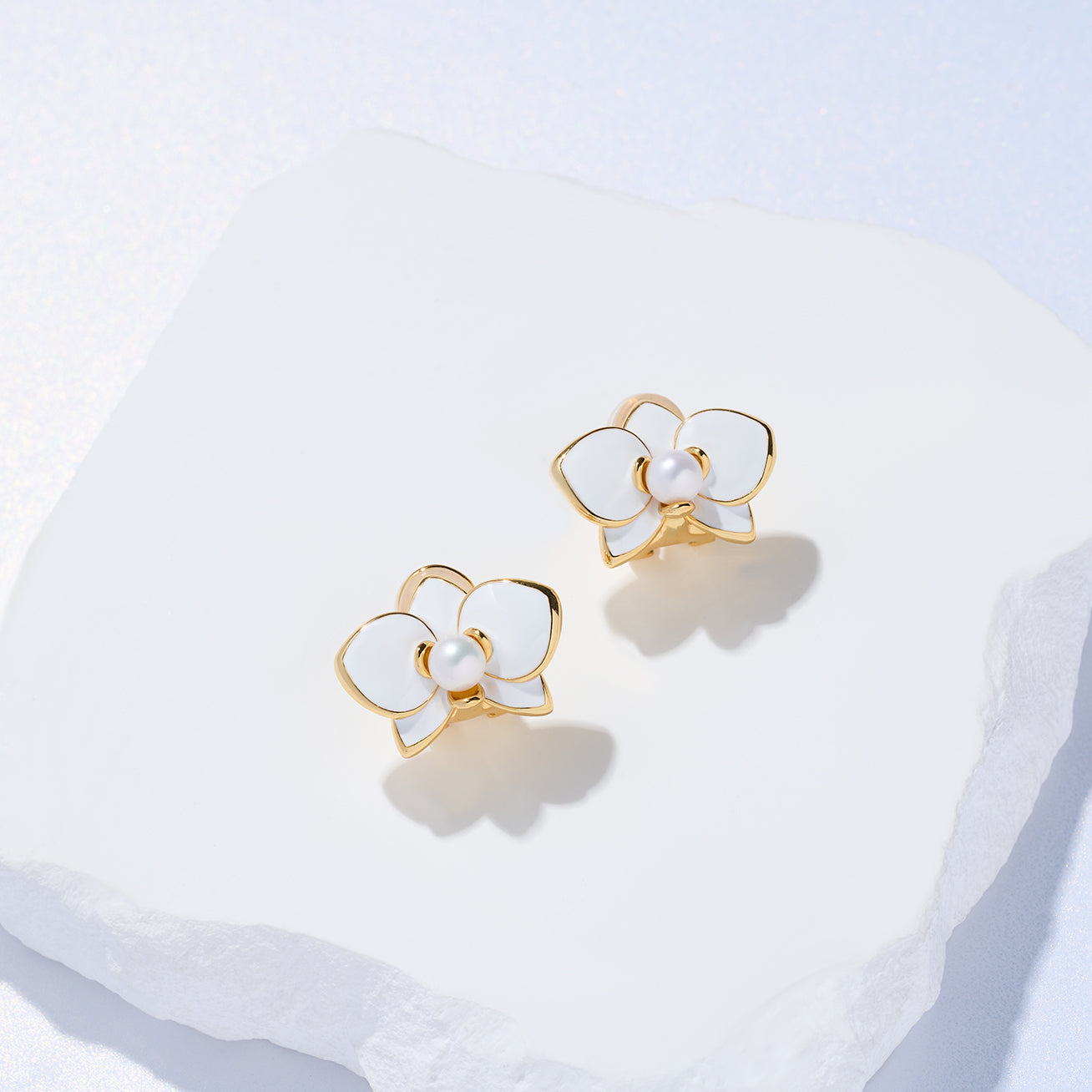 Clip-On Top Grade Freshwater Pearl Earrings WE00832 | ORCHID - PEARLY LUSTRE