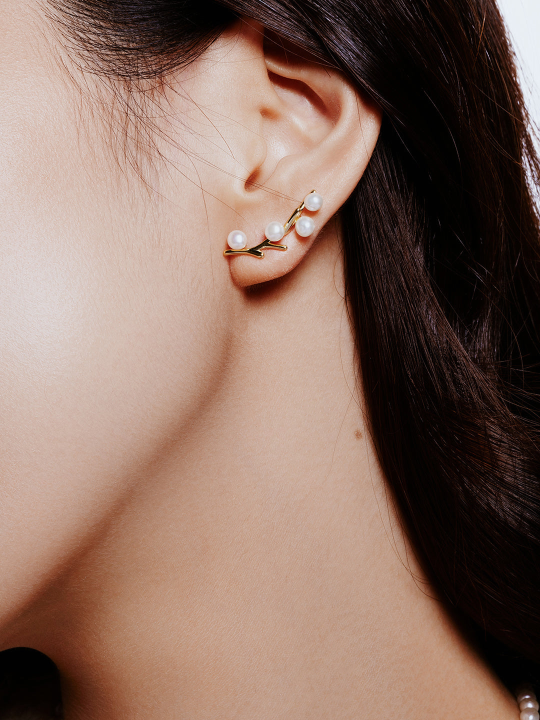 Pendientes elegantes de perlas de agua dulce WE00842 | JARDINES