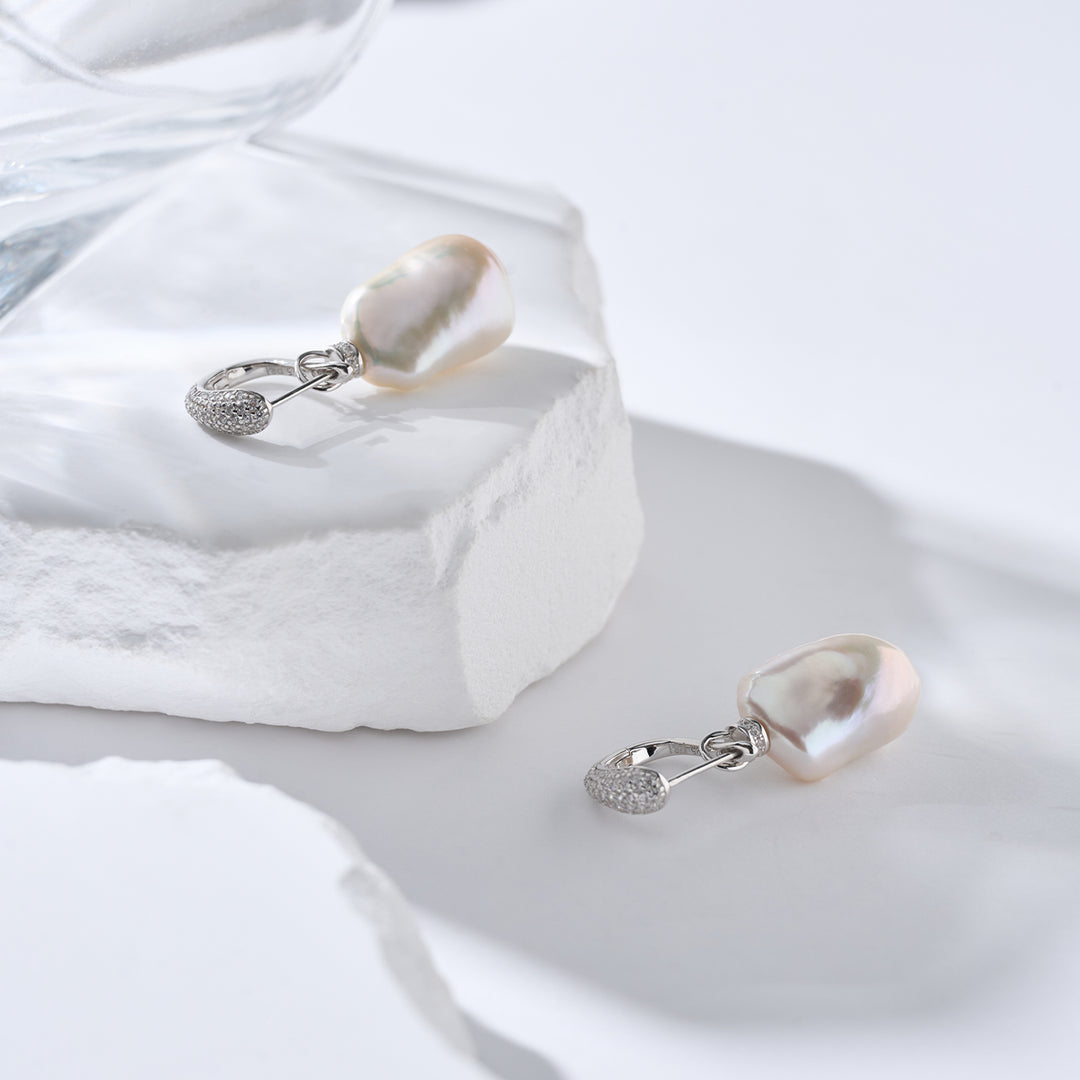 Elegant Baroque Pearl Earrings WE00855