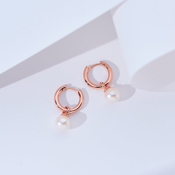 Pendientes elegantes de perla de agua dulce WE00981