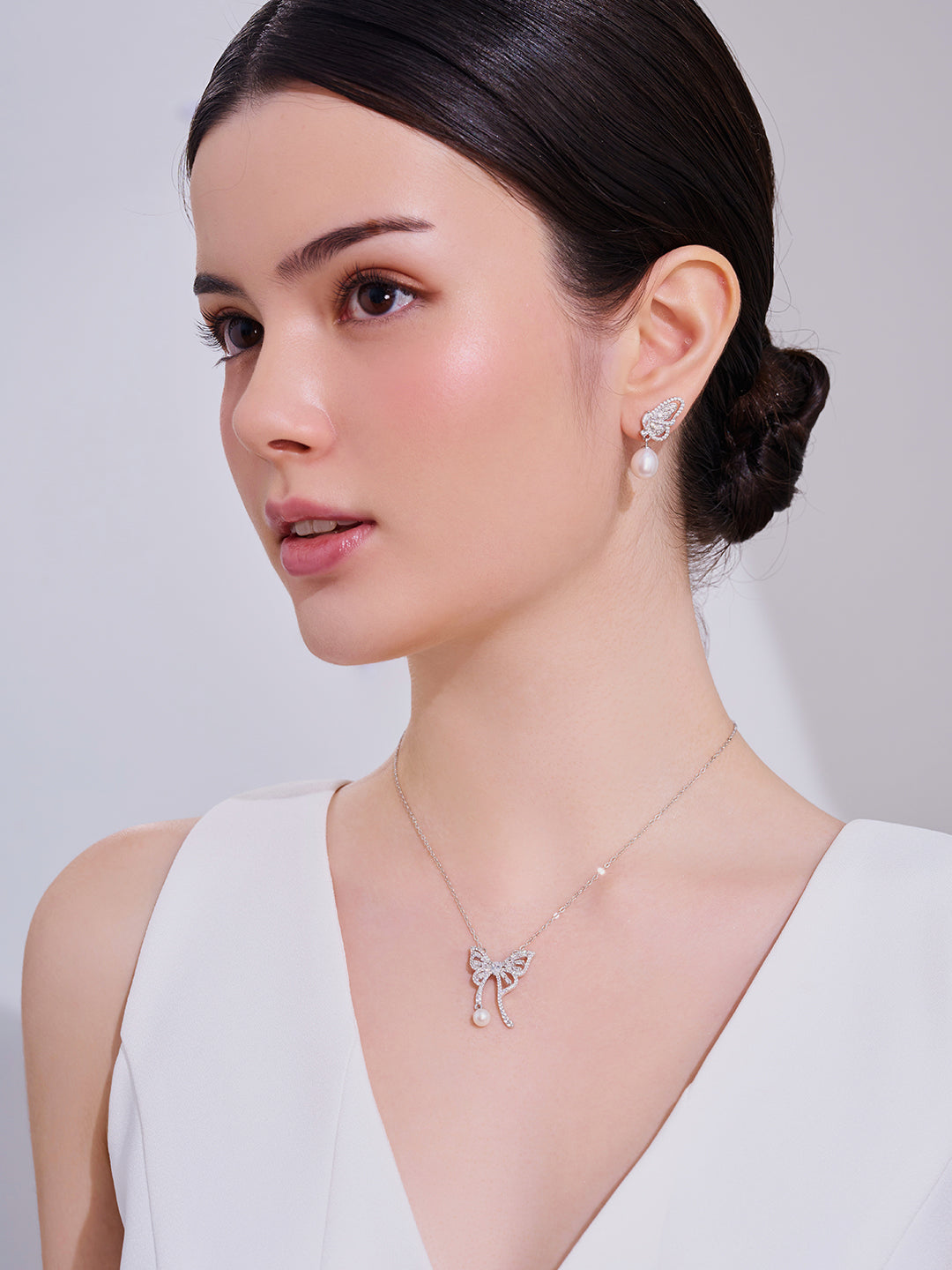 담수 진주 귀걸이 WE00990 | BUTTERFLY