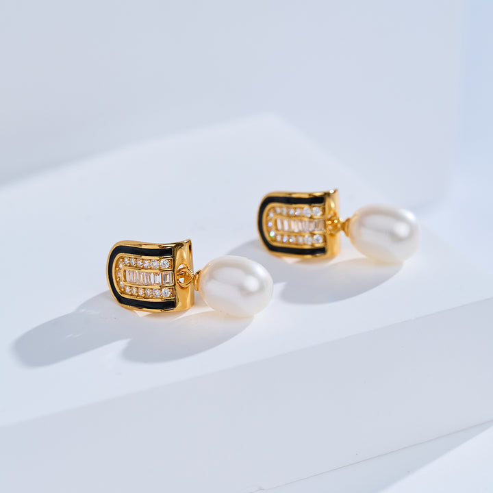 أقراط لؤلؤ المياه العذبة عالية الجودة WE01028 | DECO