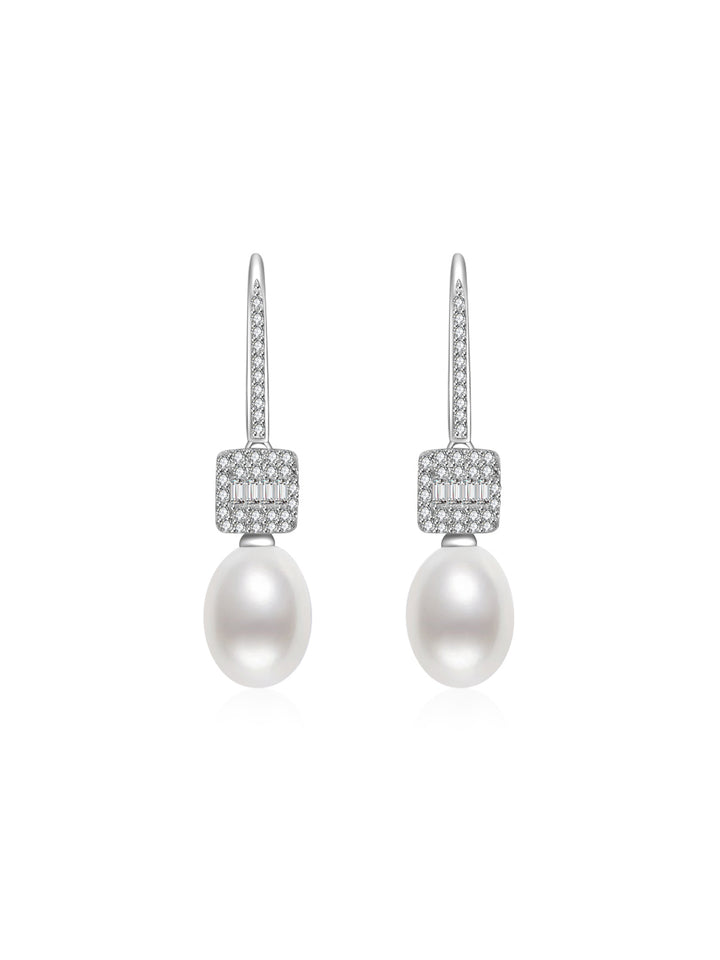 Elegant Freshwater Pearl Earrings WE01049