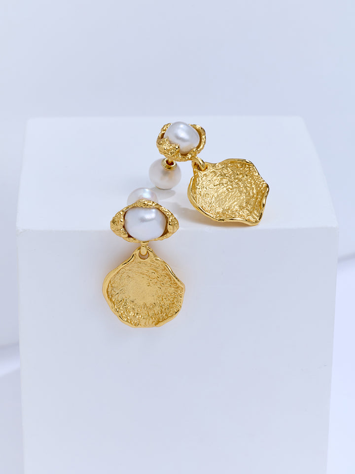 Elegant Freshwater Pearl Earrings WE01069 | SANDS