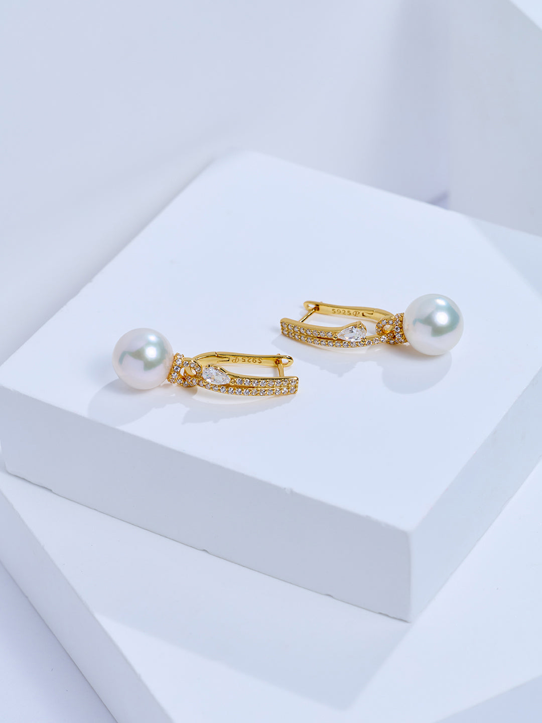 Top Lustre Edison Pearl Earrings WE01076