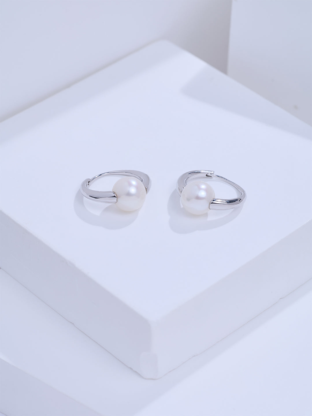 Top Grade Freshwater Pearl Earrings WE01077