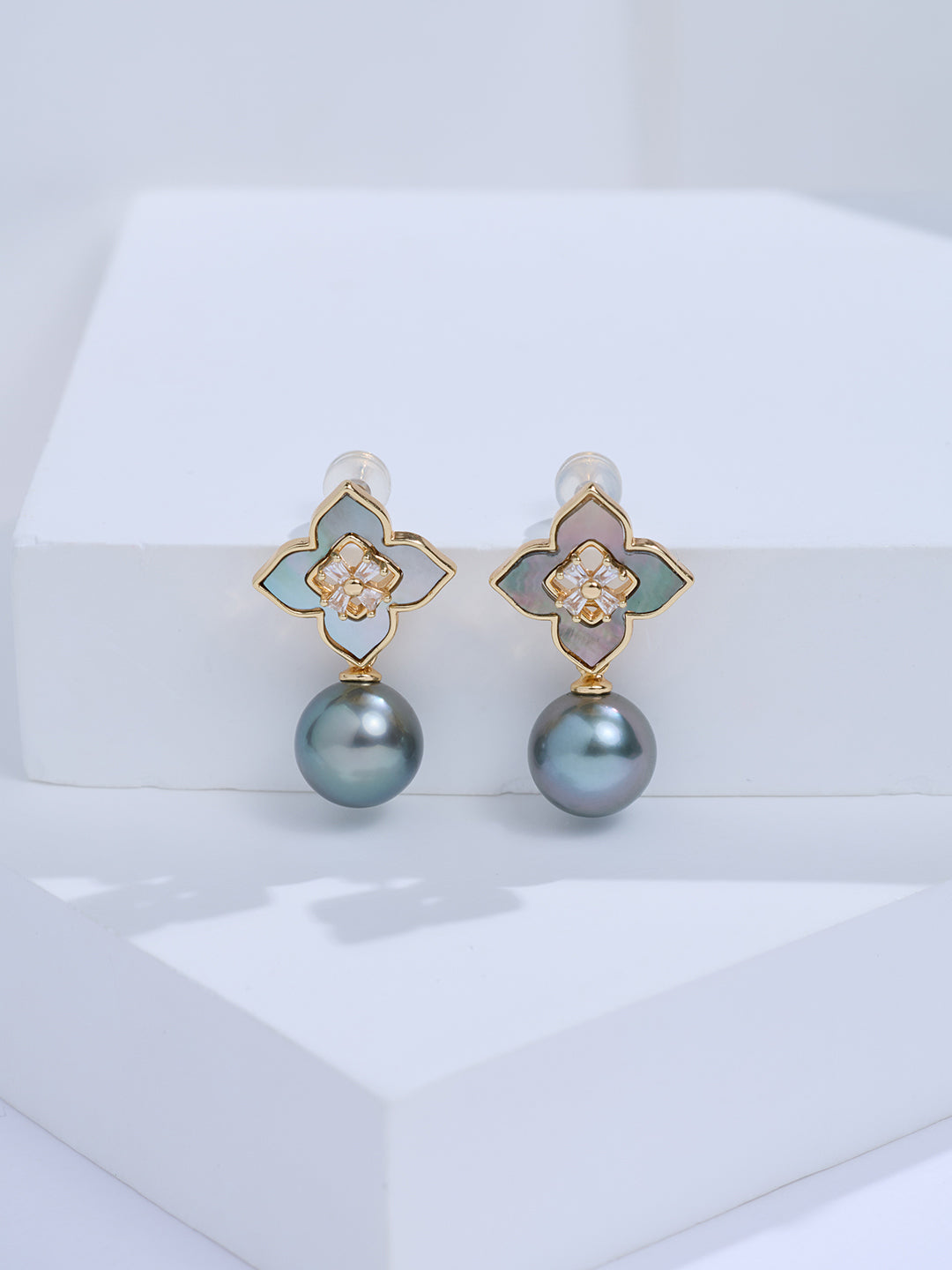 Top Lustre Tahitian Pearl Earrings WE01086 | PERANAKAN