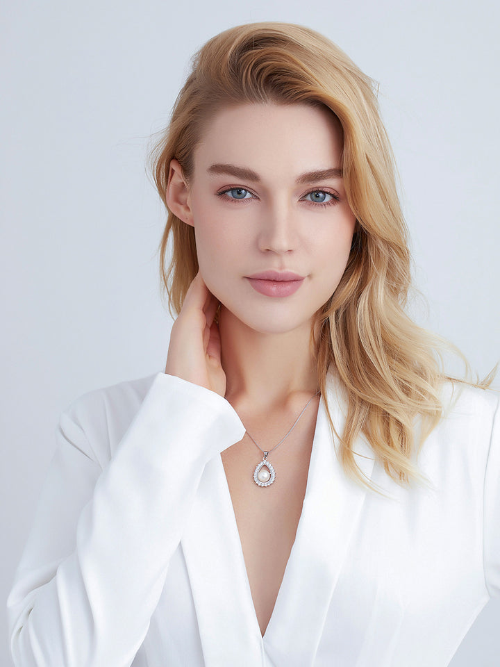 Elegant Freshwater Pearl Necklace WN00026