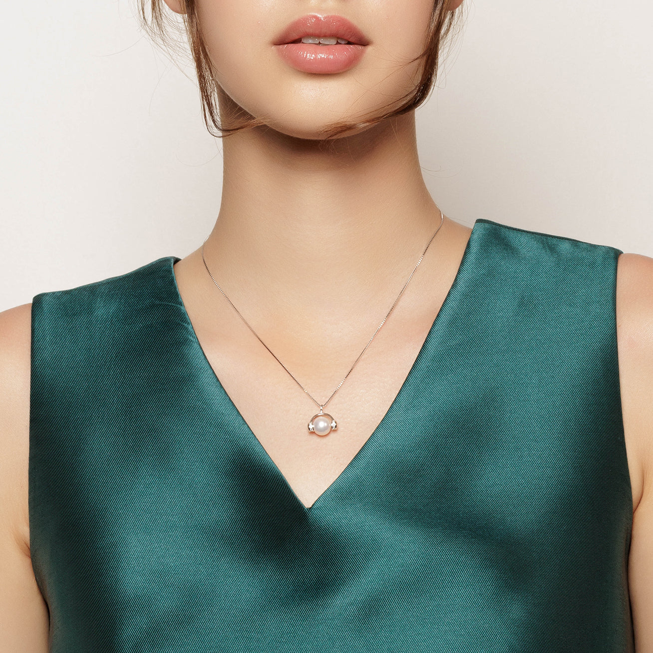 Wonderland Freshwater Pearl Necklace WN00039 - PEARLY LUSTRE