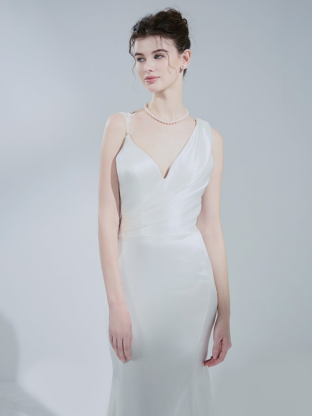 Collar elegante de perlas de agua dulce WN00176