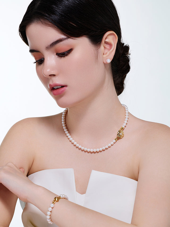 Elegant Freshwater Pearl Necklace WN00222