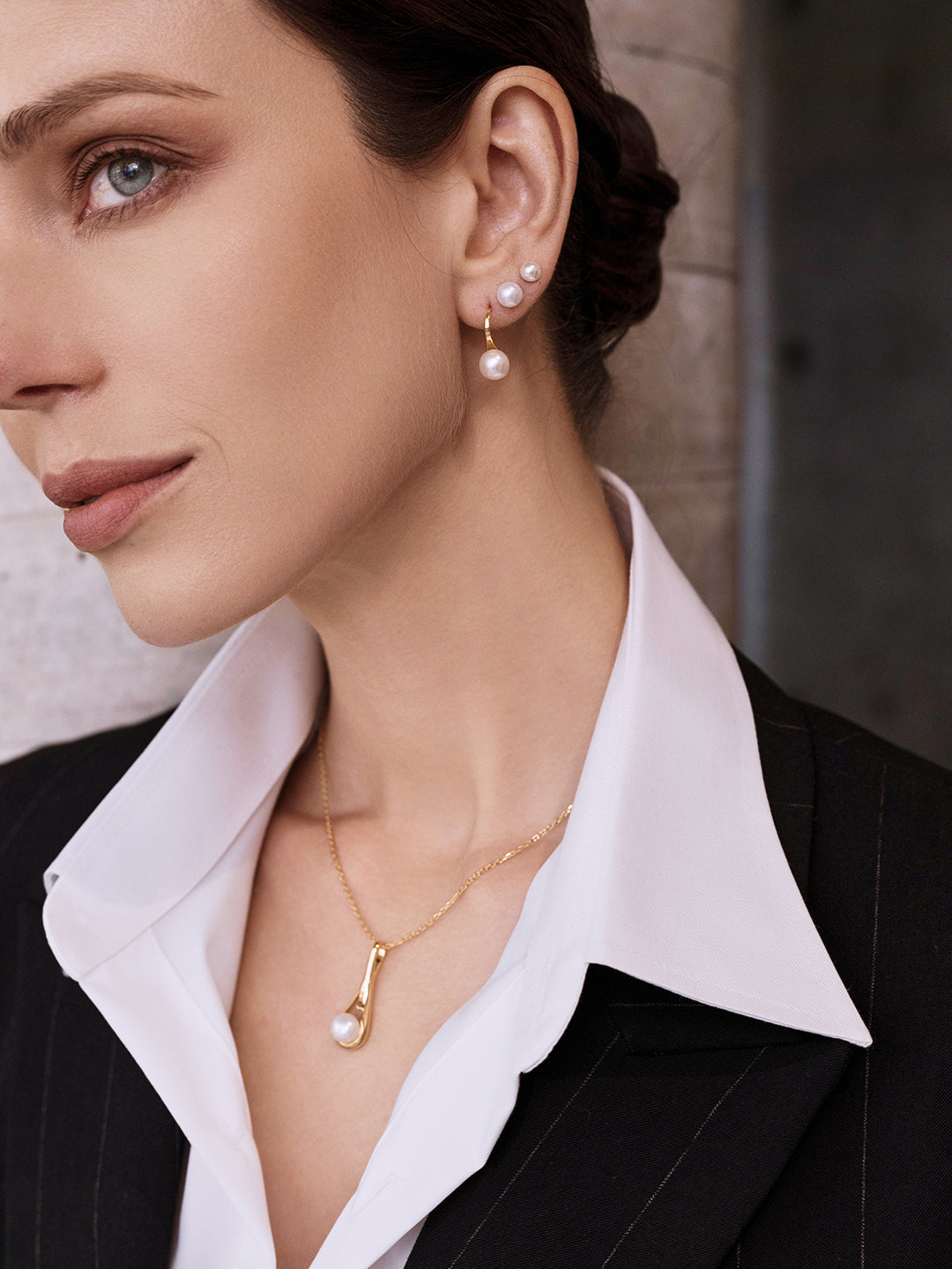 Elegant 18K Solid Gold﻿ South Sea Golden Pearl Stud Earrings KE00068