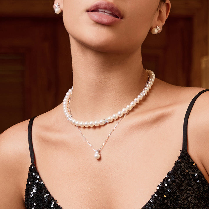 Collar de perlas de Akoya con diamantes de 18 quilates KN00132 | HOJA ETERNA