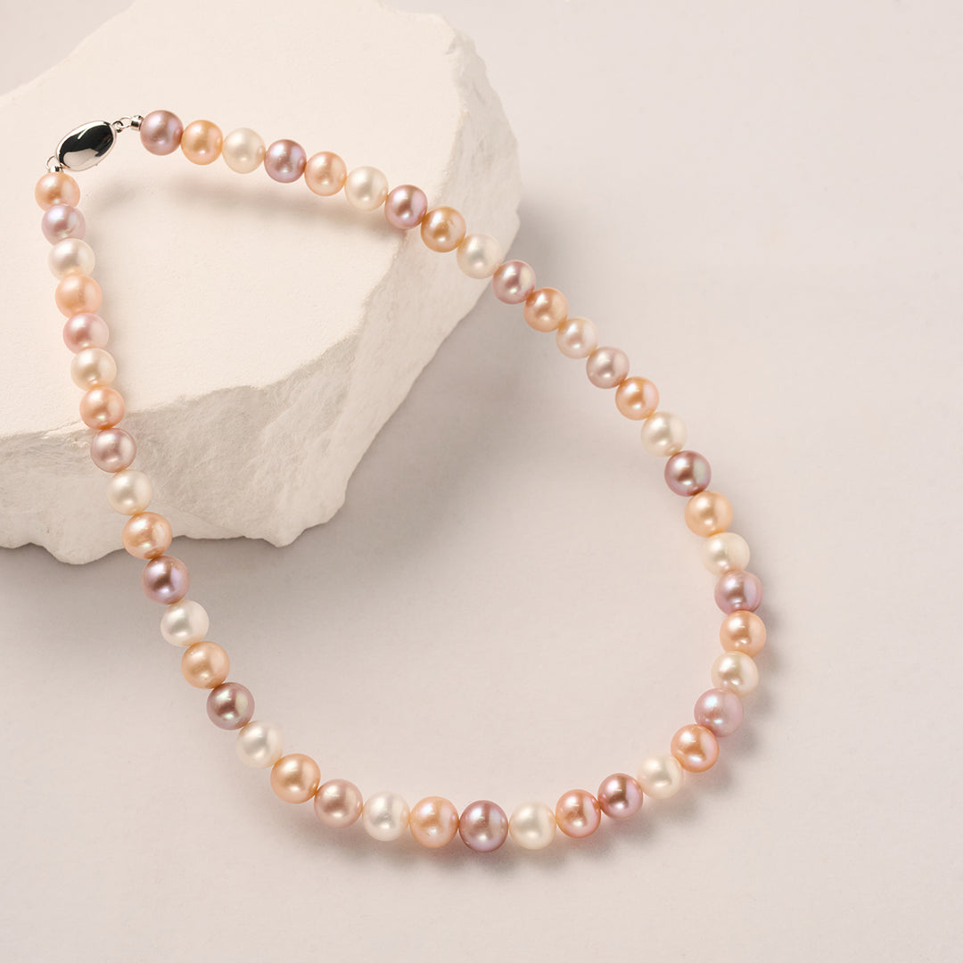 Elegant Freshwater Pearl Necklace WN00338