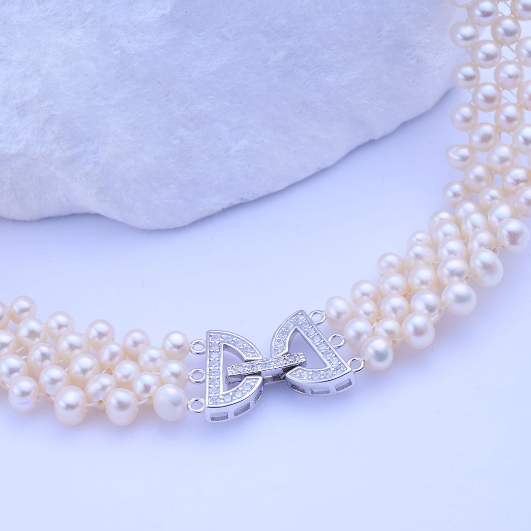 Kalung Mutiara Air Tawar yang Elegan WN00735