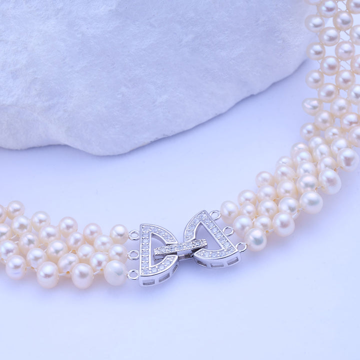 Kalung Mutiara Air Tawar yang Elegan WN00735