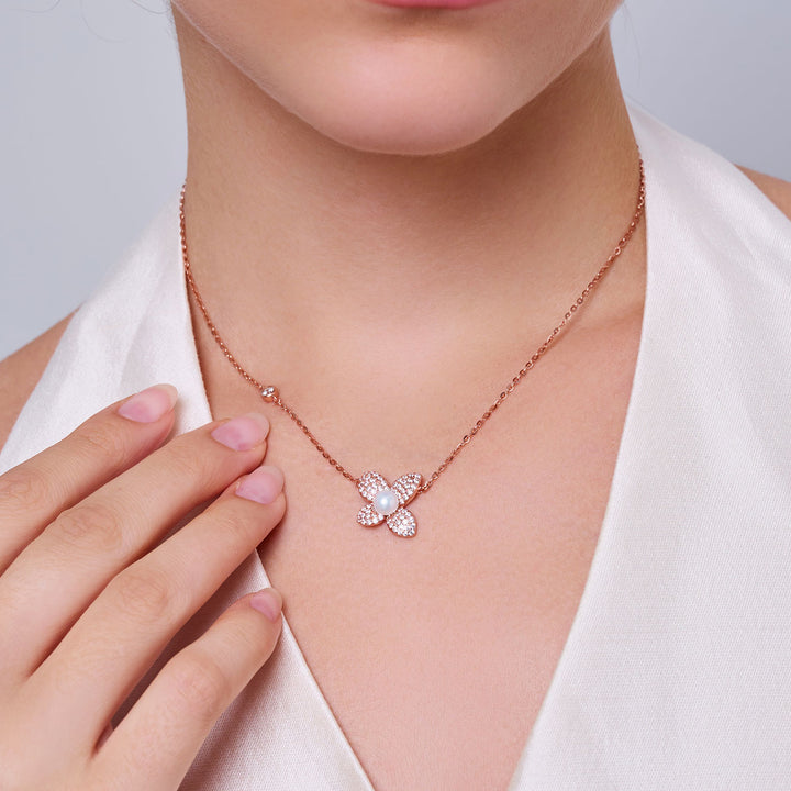 Collana di Perle d'Acqua Dolce di Alta Qualità WN00823 | BLOOM