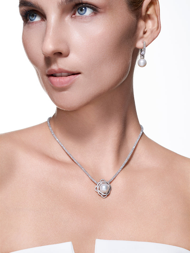 Collier en perles blanches de la mer du Sud à lustre supérieur WN00903