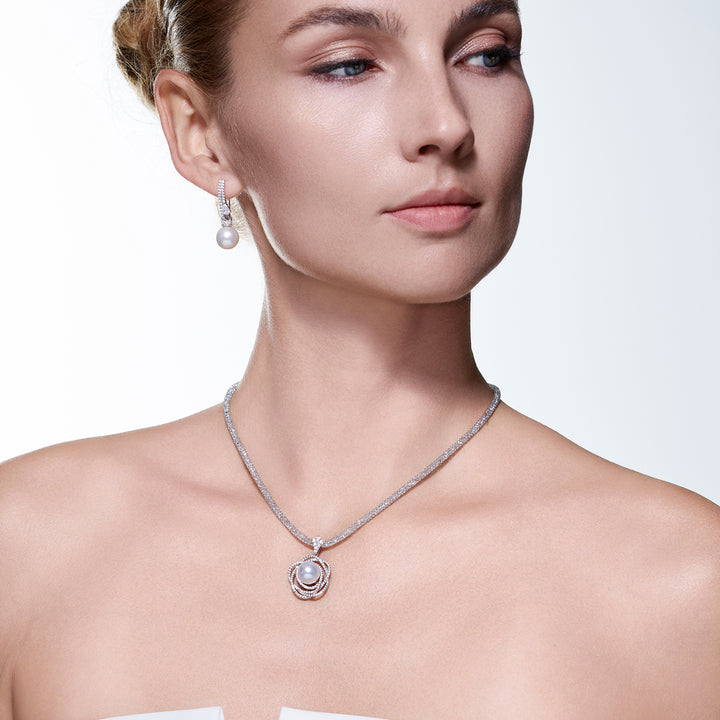 Kalung Mutiara Putih Laut Selatan Kilauan Teratas WN00906