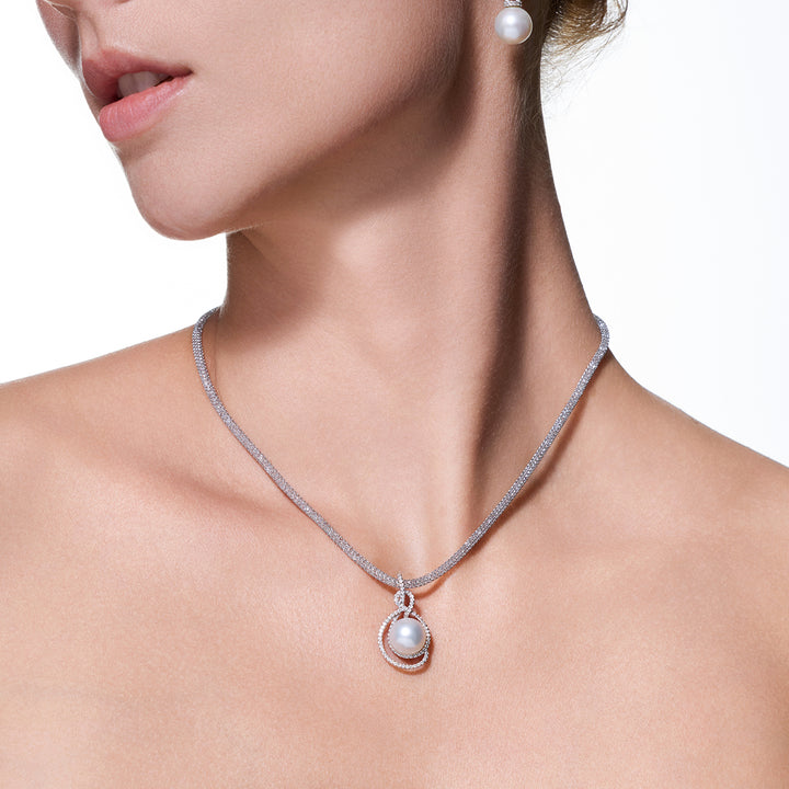 Collana con Perla Bianca del Mare del Sud di Massima Lucentezza WN00909