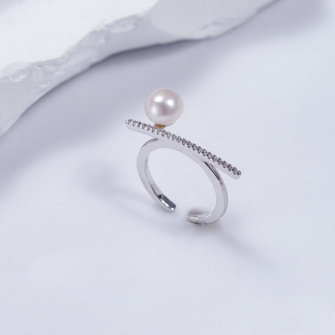 New Yorker Freshwater Pearl Ring WR00048 - PEARLY LUSTRE