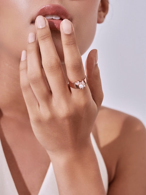 Elegante anello con perla d'acqua dolce WR00079