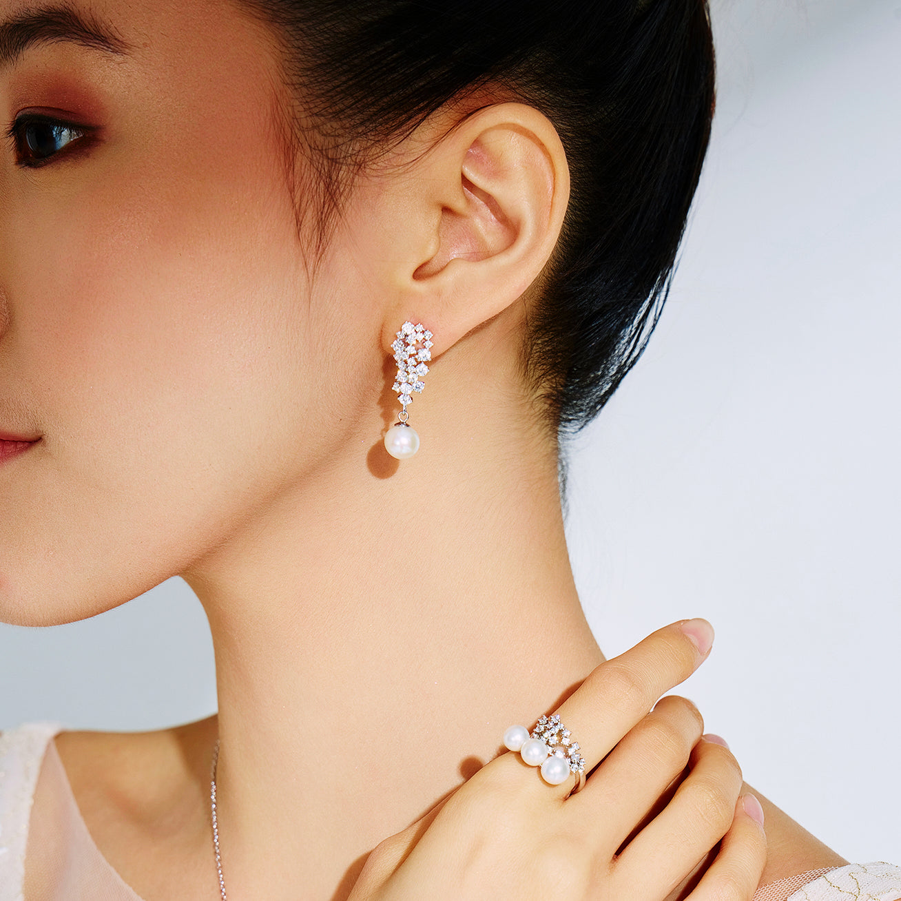 PEARLY LUSTRE™:优雅的淡水珍珠戒指| 塞莱斯特 PEARLY LUSTRE™:优雅的淡水珍珠戒指| 塞莱斯特