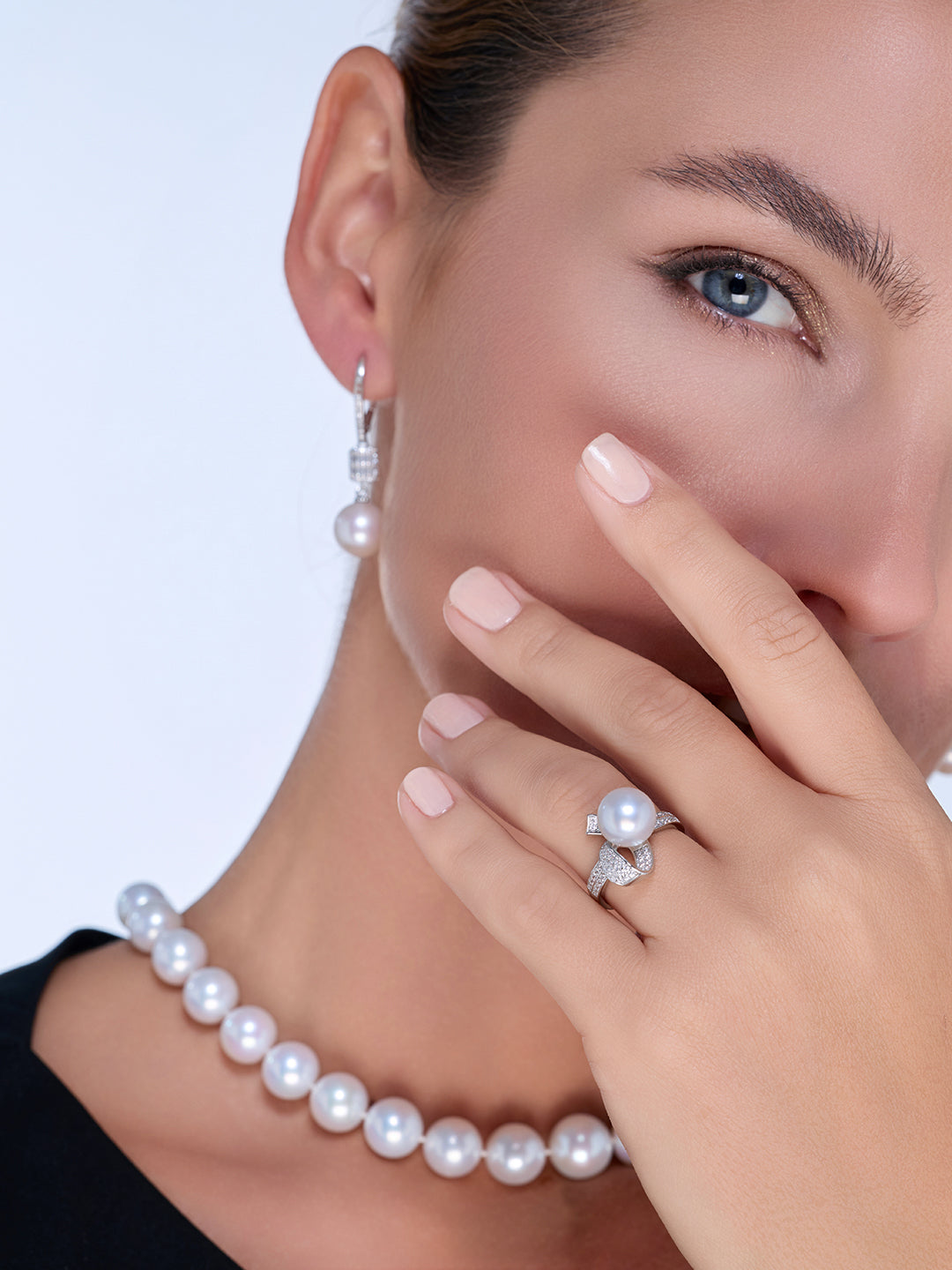 Bague australienne en perles blanches des mers du Sud WR00137