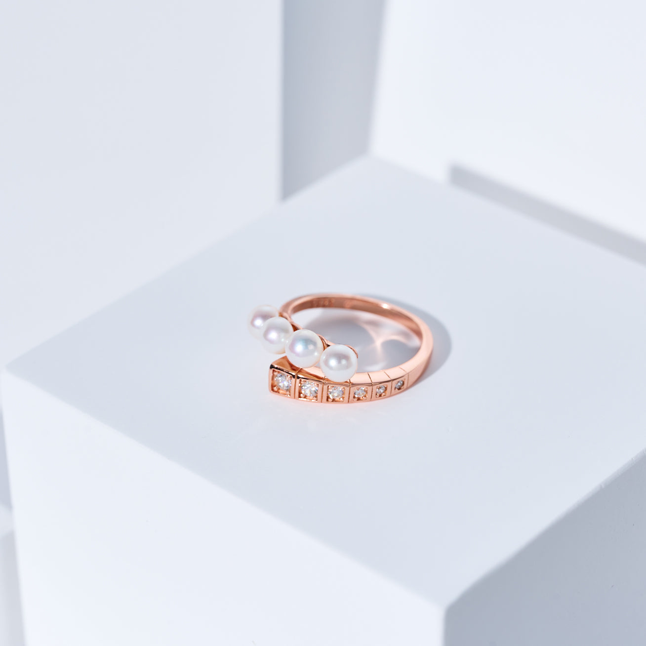 Top Grade Freshwater Pearl Ring WR00411 | WATERFALL