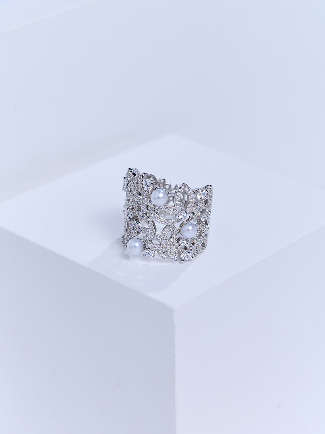 Top Grade Freshwater Pearl Ring WR00413 | BUTTERFLY