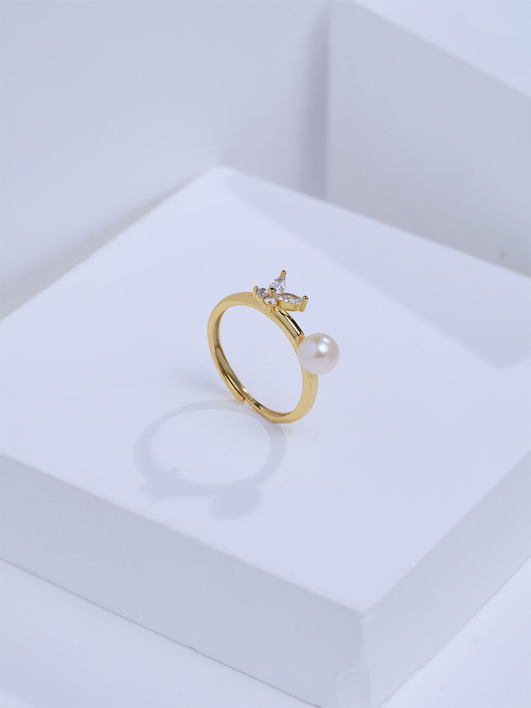 Top Grade Freshwater Pearl Ring WR00481 | BUTTERFLY