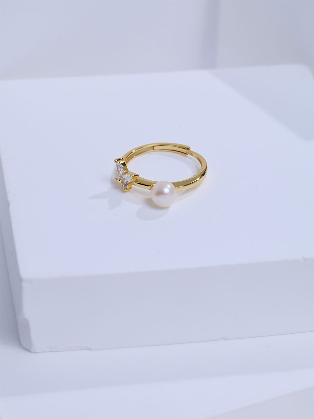 Top Grade Freshwater Pearl Ring WR00481 | BUTTERFLY
