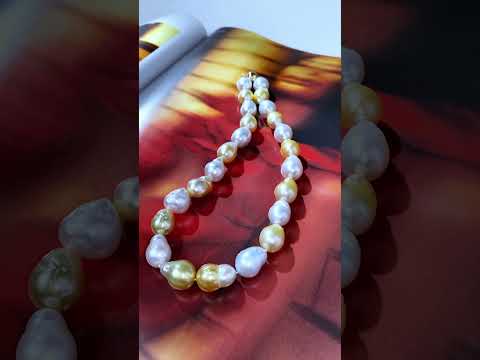 Collier de perles baroques des mers du Sud en or 18 carats KN00155