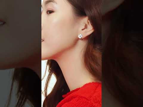 Clip-On Freshwater Pearl Earrings WE00610