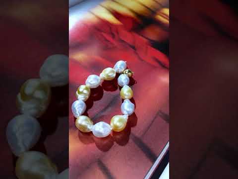 Bracelet en or 18 carats avec perles baroques des mers du Sud KB00027