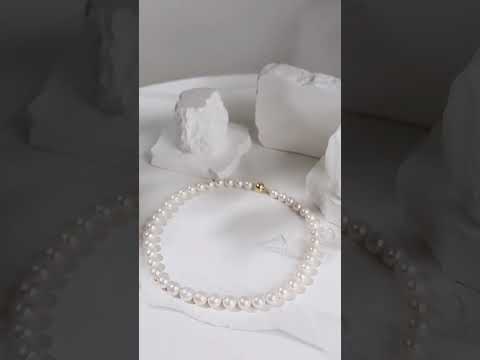 Collar de perlas Edison de oro de 18 quilates con brillo superior KN00043
