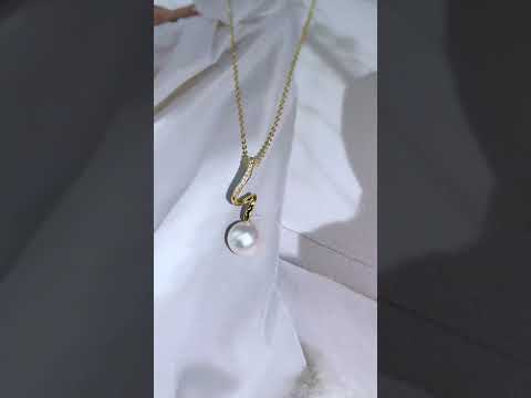 18K Solid Gold Diamond Hanadama Akoya Pearl Necklace KN00135