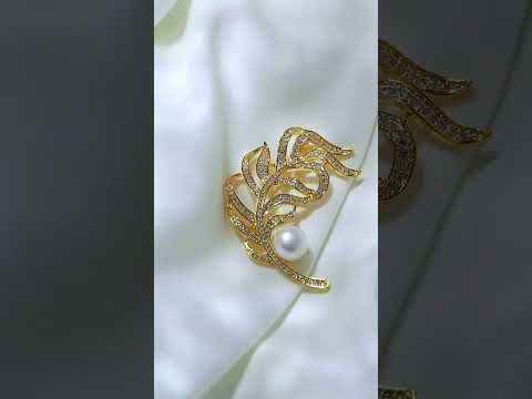 Top Lustre Freshwater Pearl Brooch WC00074