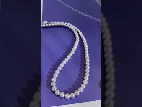 Collar de perlas Madama Akoya de oro de 18 k con brillo superior KN00145